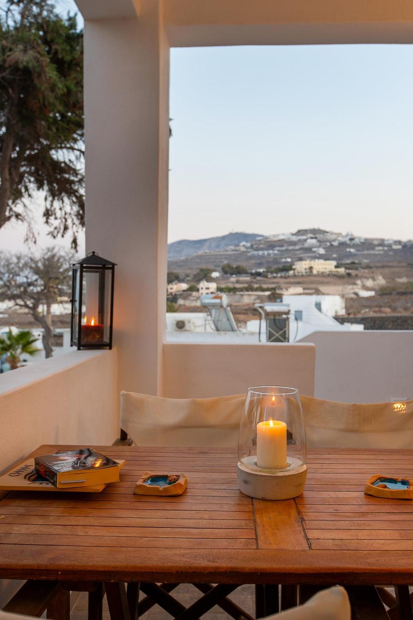 Santorini Villatzio Suites Mesaria Exterior foto